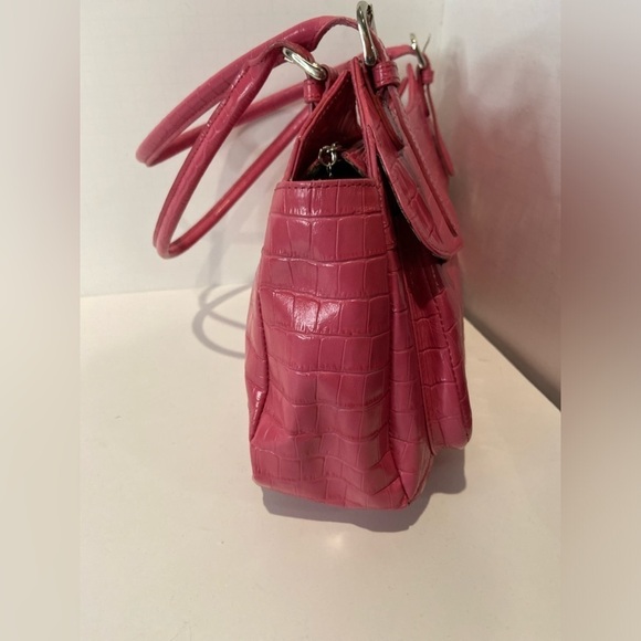 Maxx New York~Dark Pink Croco Embossed Leather Shoulder Bag~Top Zipper Closure - Picture 5 of 14
